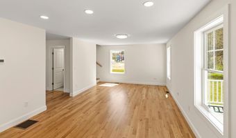 28 Pebble Ct 14, Barrington, NH 03825