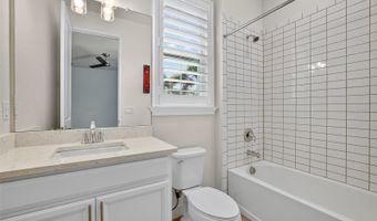 830 MANNS HARBOR Dr, Apollo Beach, FL 33572