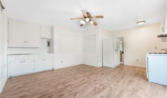 1300 Oak Ave, Carlsbad, CA 92008