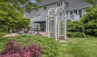 5 Pembroke Way, Bedford, NH 03110