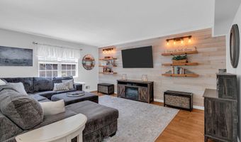1201 Spray Ave, Beachwood, NJ 08722