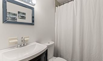 733 W Main St G, Barnstable, MA 02630