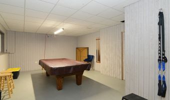 908 Mocking Bird Dr, Antioch, IL 60002