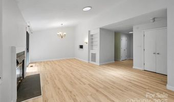 71 Hollybrook Dr, Asheville, NC 28803