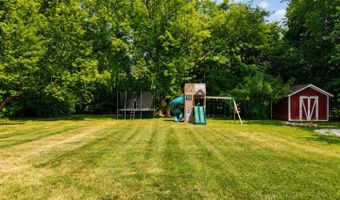42981 N LAKE Ave, Antioch, IL 60002