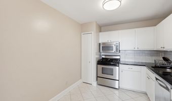 5225 POOKS HILL Rd 1819N, Bethesda, MD 20814
