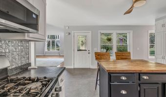 212 Vickery Rd, Auburn, ME 04210