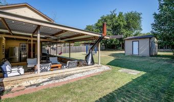 203 E 7th St, Weatherford, TX 76086