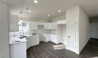 2006 Green Acres Dr, Adrian, MI 49221