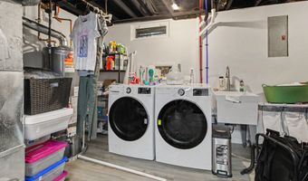 592 S 7th St, Ann Arbor, MI 48103