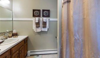 43 Garfield St, Newport, RI 02840
