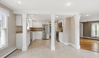 27 Haverhill Rd B, Amesbury, MA 01913