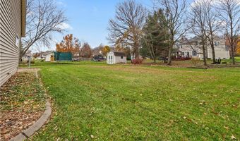 886 W Martin Ave, Amherst, OH 44001