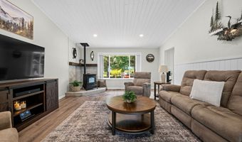42224 TIFFANY Ln, Astoria, OR 97103