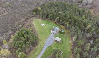4 Debbie Dr, Altamont, NY 12009