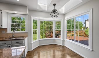 43586 OSAGE Ct, Ashburn, VA 20147