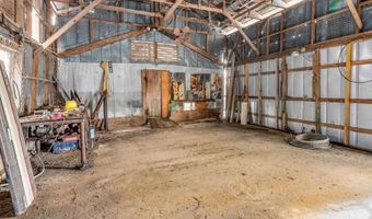 323 Water St, Apalachicola, FL 32320