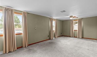 11 Red Robin Rd, Cranston, RI 02920