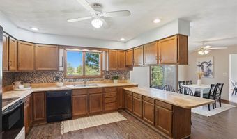 1895 Underwood Ave, Ainsworth, IA 52201