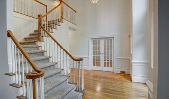 5404 Chaversham Ln, Peachtree Corners, GA 30092