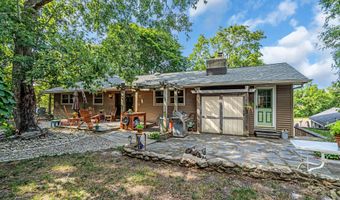 19 W Illinois Ave, Absecon, NJ 08201