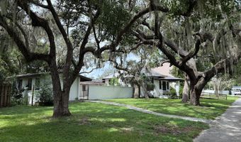 18 E Pleasant St, Avon Park, FL 33825