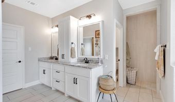 1001 N Oak Trl, Weatherford, TX 76085