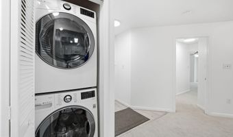 20600 CORNSTALK Ter 302, Ashburn, VA 20147