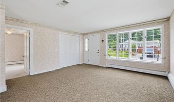 200 Waterman Lake Dr, Glocester, RI 02814