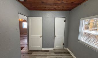 426 Headingly Ave NW A, Albuquerque, NM 87107