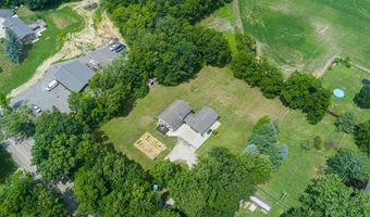 9038 Lahring Rd, Argentine, MI 48436