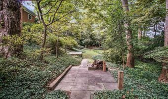 3818 N RIDGEVIEW Rd, Arlington, VA 22207