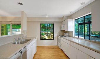203 W GLENDALE Ave, Alexandria, VA 22301