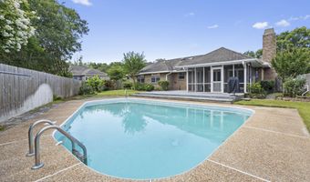 2552 Conifer Ct, Biloxi, MS 39531