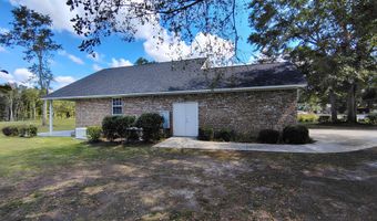 29 Lake Arbu Dr, Manning, SC 29102