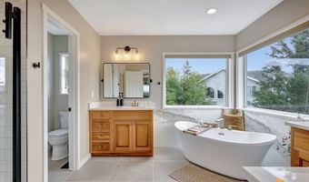 16268 Noble Point Dr, Anchorage, AK 99516