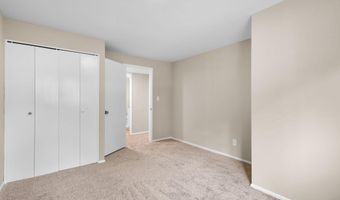 13 FARSTA Ct, Rockville, MD 20850