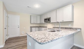 97 Coachman Ln, Autryville, NC 28318