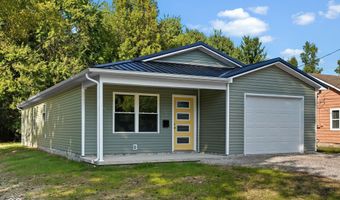 96 Hill St, Austin, IN 47102