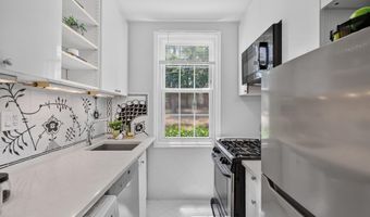226 N THOMAS St N 226-3, Arlington, VA 22203