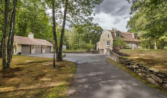 96 Pond View Dr, Auburn, NH 03032