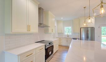 410 Edgewood Dr, Belton, SC 29627