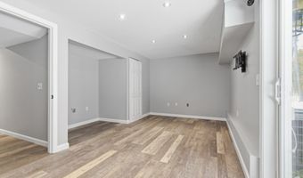 6 Mulberry Ln, Amherst, NH 03031