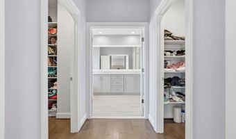 9123 OLD GEORGETOWN Rd, Bethesda, MD 20814