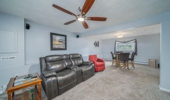 17 Wood Cove Dr, Coventry, RI 02816
