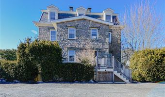 10 Pell St 3B, Newport, RI 02840