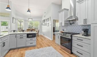 737 NAVAJO Dr, Abita Springs, LA 70420