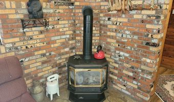 10525 Skunk Creek Rd, Cascade, ID 83611