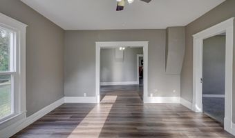 106 S Fox St, Alba, MO 64830