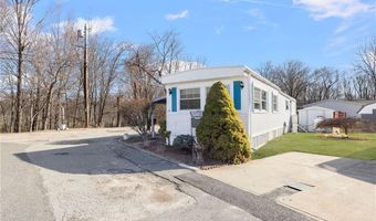 27 Woodward Rd, Lincoln, RI 02865